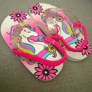 EUC - The Children’s Place Unicorn 🦄 Flip Flops / Sandals Toddler Girls Size 8